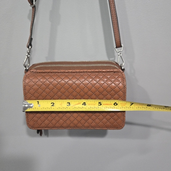 🐢 Vera Bradley Leather RFID All In One Shoulder Or Crossbody Compact Bag. - Picture 4 of 17